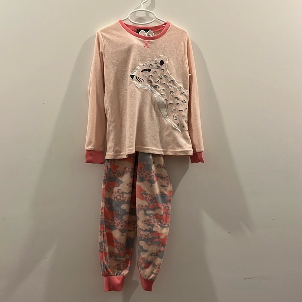 Girls pink cheetah long sleeve fleece pajamas.